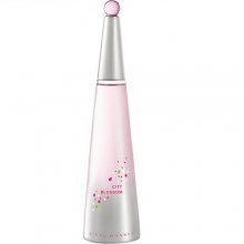 ایسی میاکه لئو د ایسه سیتی بلوسوم